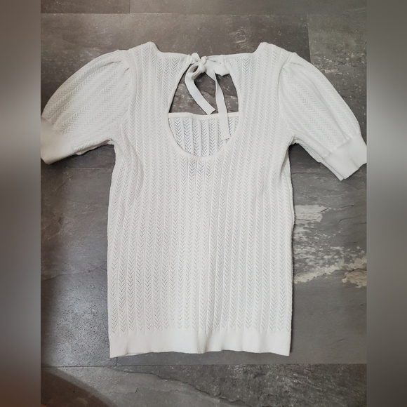 FRNCH Paris Elegant White Knit Short Sleeves Top. Partial Open Back. Bow. S. - Picture 9 of 11